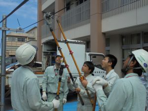 電気科　仮　電工